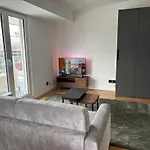 Apartment New On Floor, 2 Minutes From Train Station Lausanne