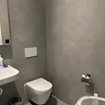 Appartamento New On Floor, 2 Minutes From Train Station *