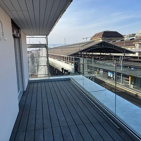 Appartement New On Floor, 2 Minutes From Train Station Lausanne