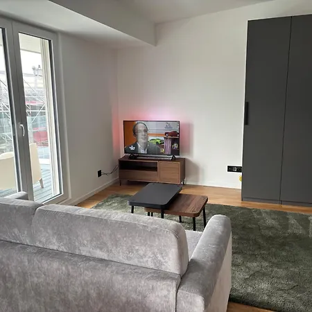 Apartament New On Floor, 2 Minutes From Train Station Lozanna